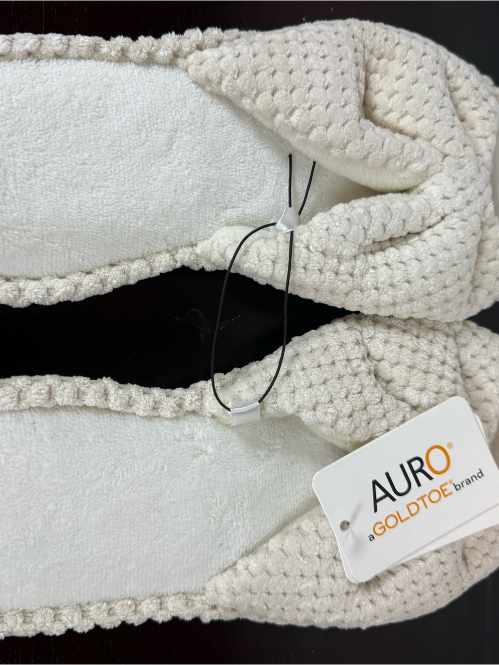 Gold Toe Cream Women's Knit Slip-On Slippers